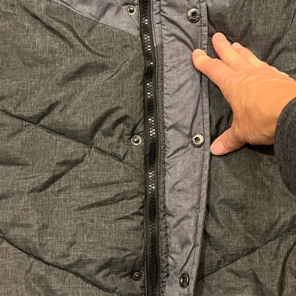 Valor Collective Gray Retro Puffer Vest Medium - Picture 6 of 10